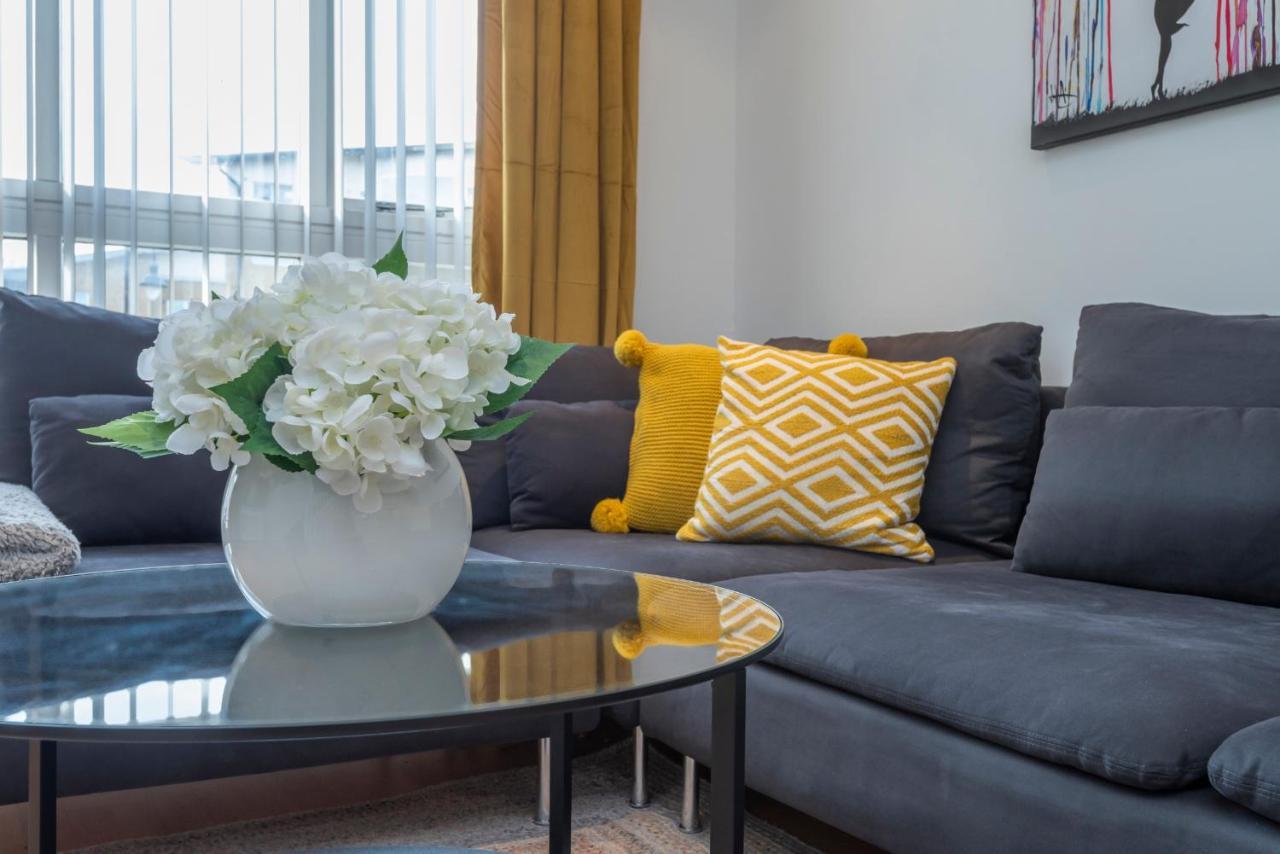 2 Bed Town House With Garden In Hackney, Londonアパートメント エクステリア 写真