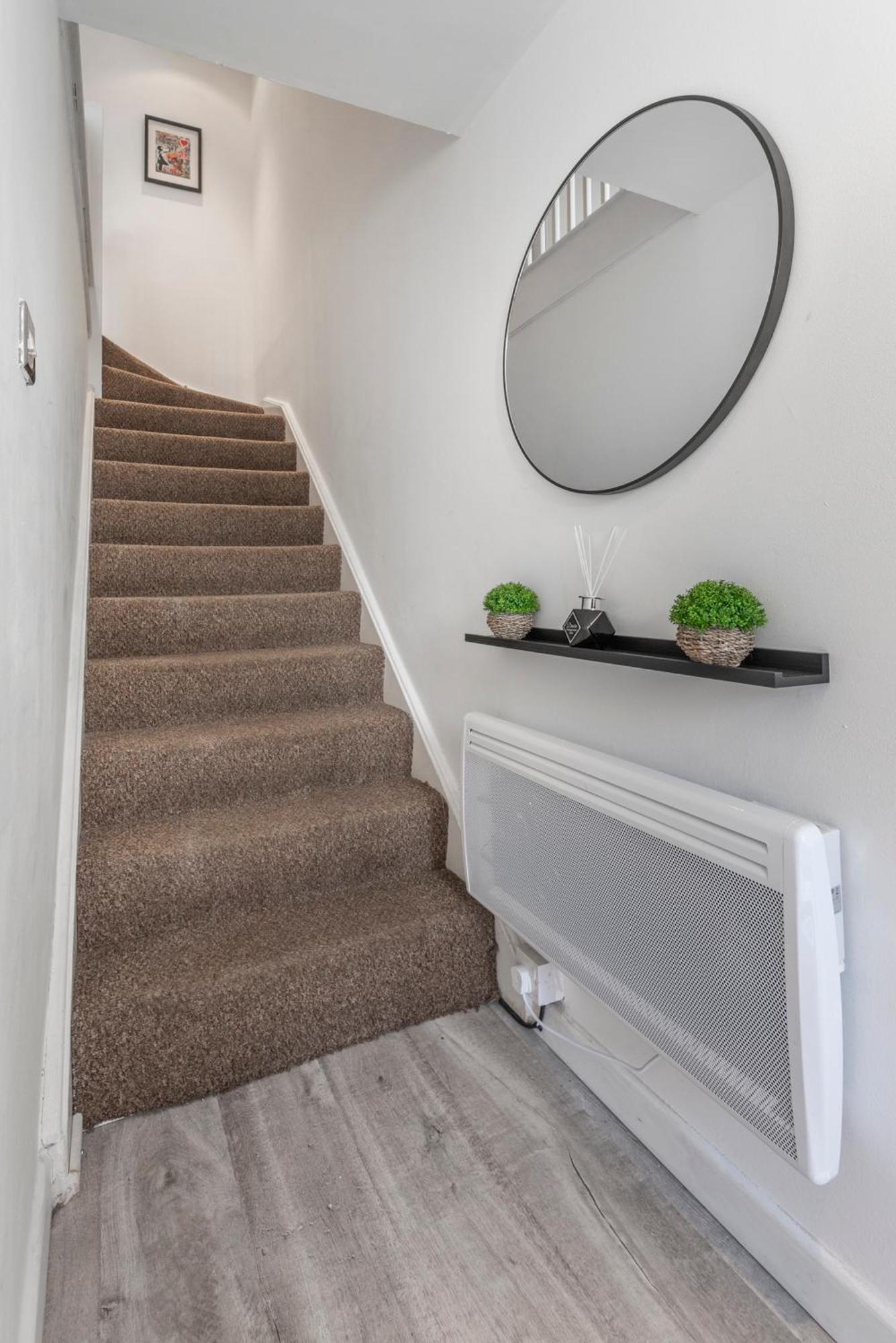 2 Bed Town House With Garden In Hackney, Londonアパートメント エクステリア 写真