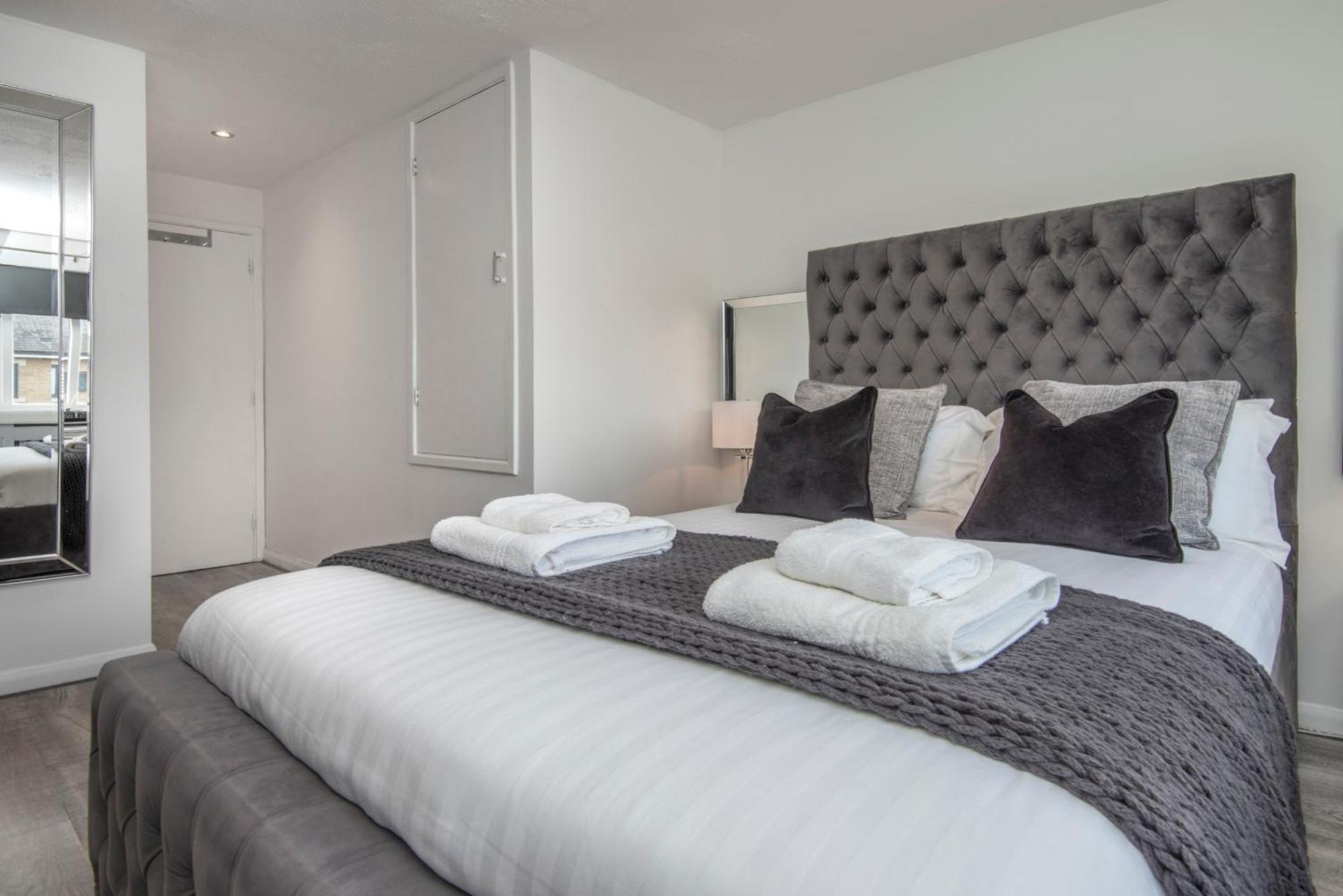 2 Bed Town House With Garden In Hackney, Londonアパートメント エクステリア 写真